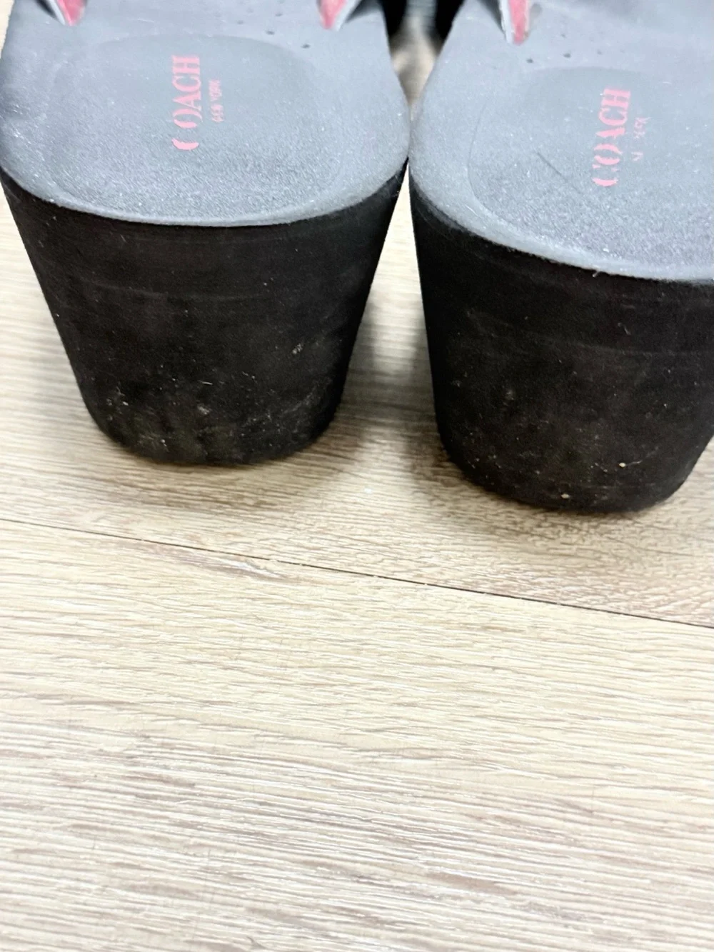 Y2K COACH Black Thong Sandals with Red Accent